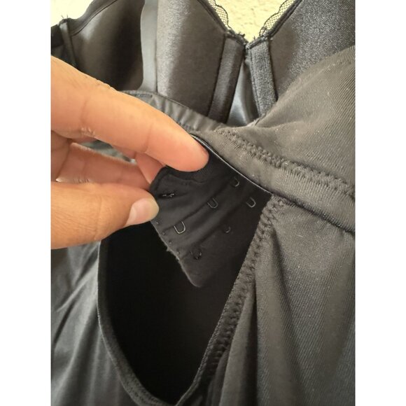 Cacique Women's Plus Size Adjustable Black Lace Slip Lingerie Size 44DD - Picture 5 of 7